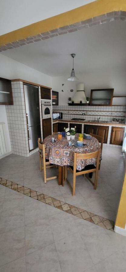 Ferienwohnung Bradisc'House Porto Torres Exterior foto
